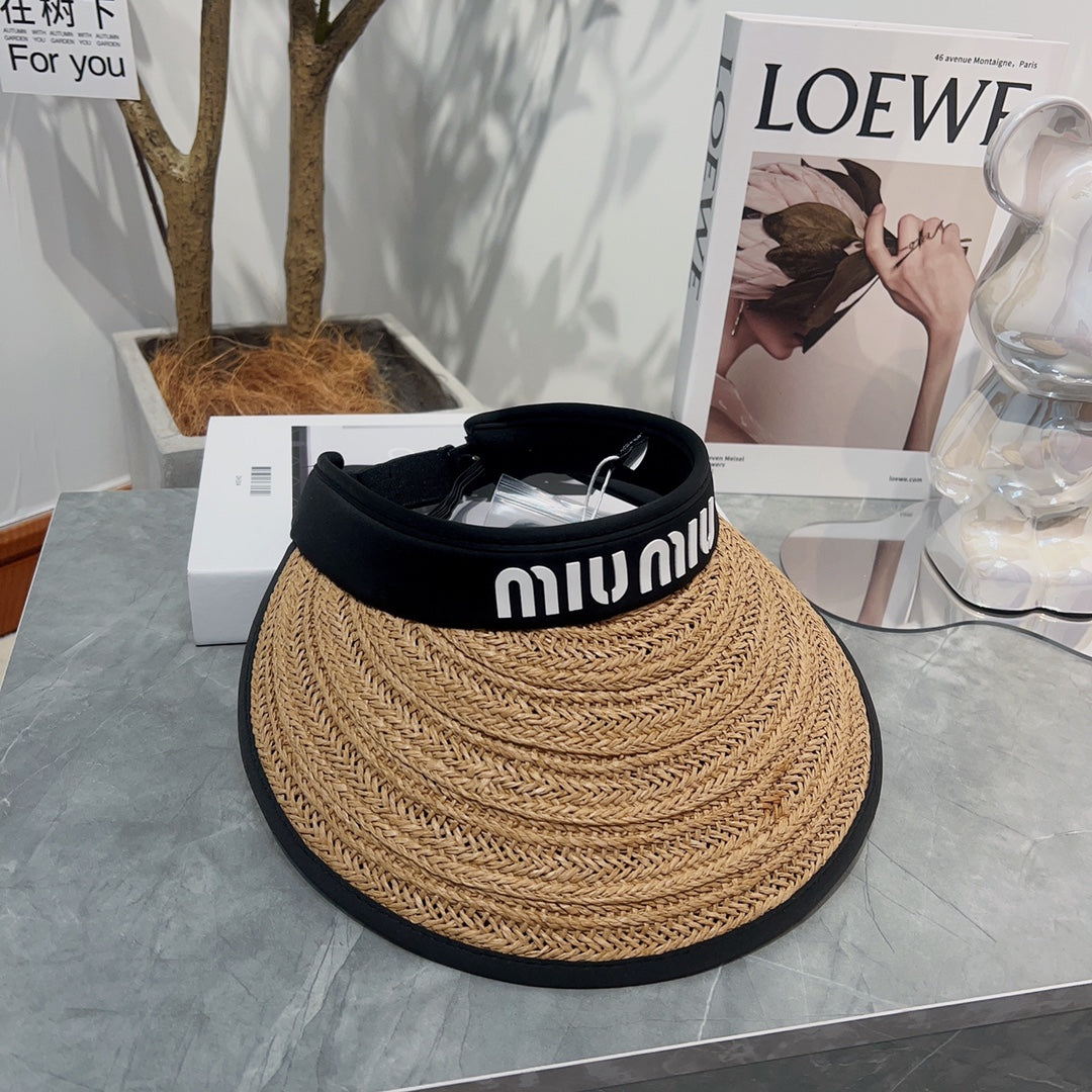 M  23 New Sun Hat