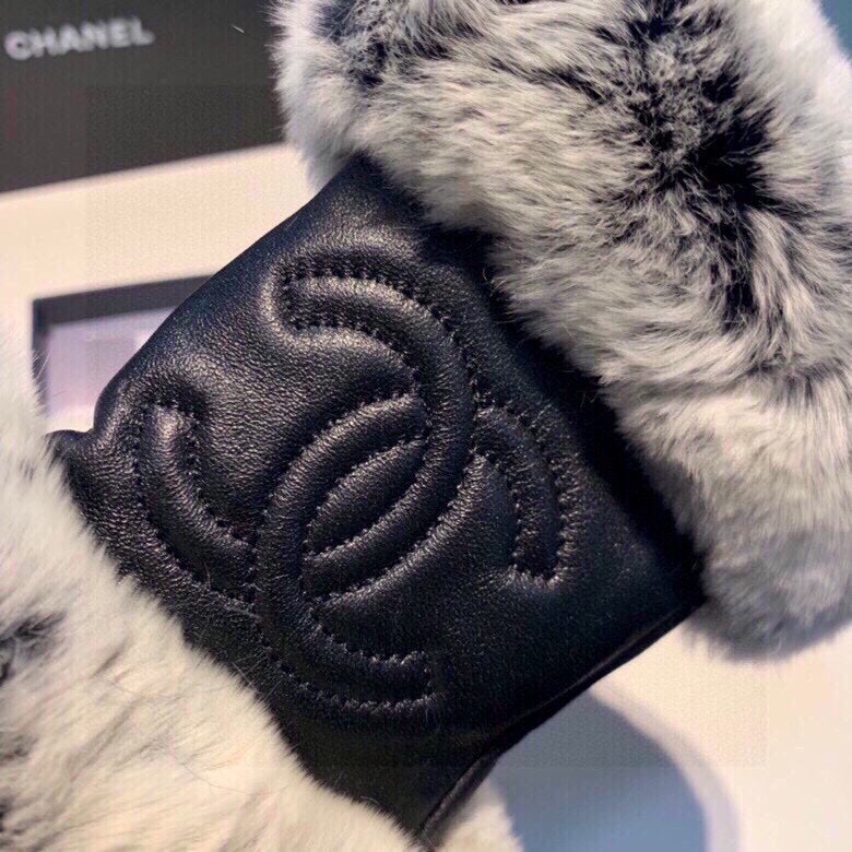 C  Rabbit Fur Sheepskin Gloves