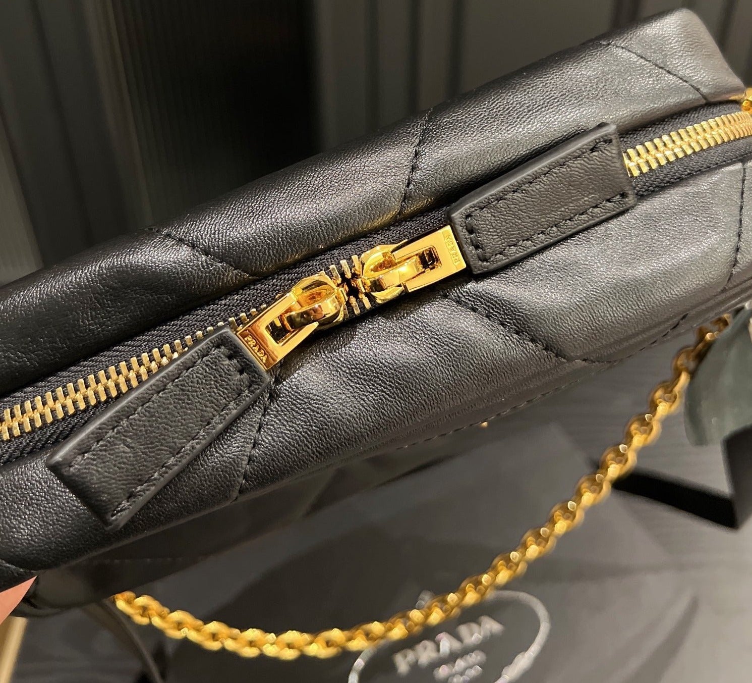 P  Cowhide Camera Bag