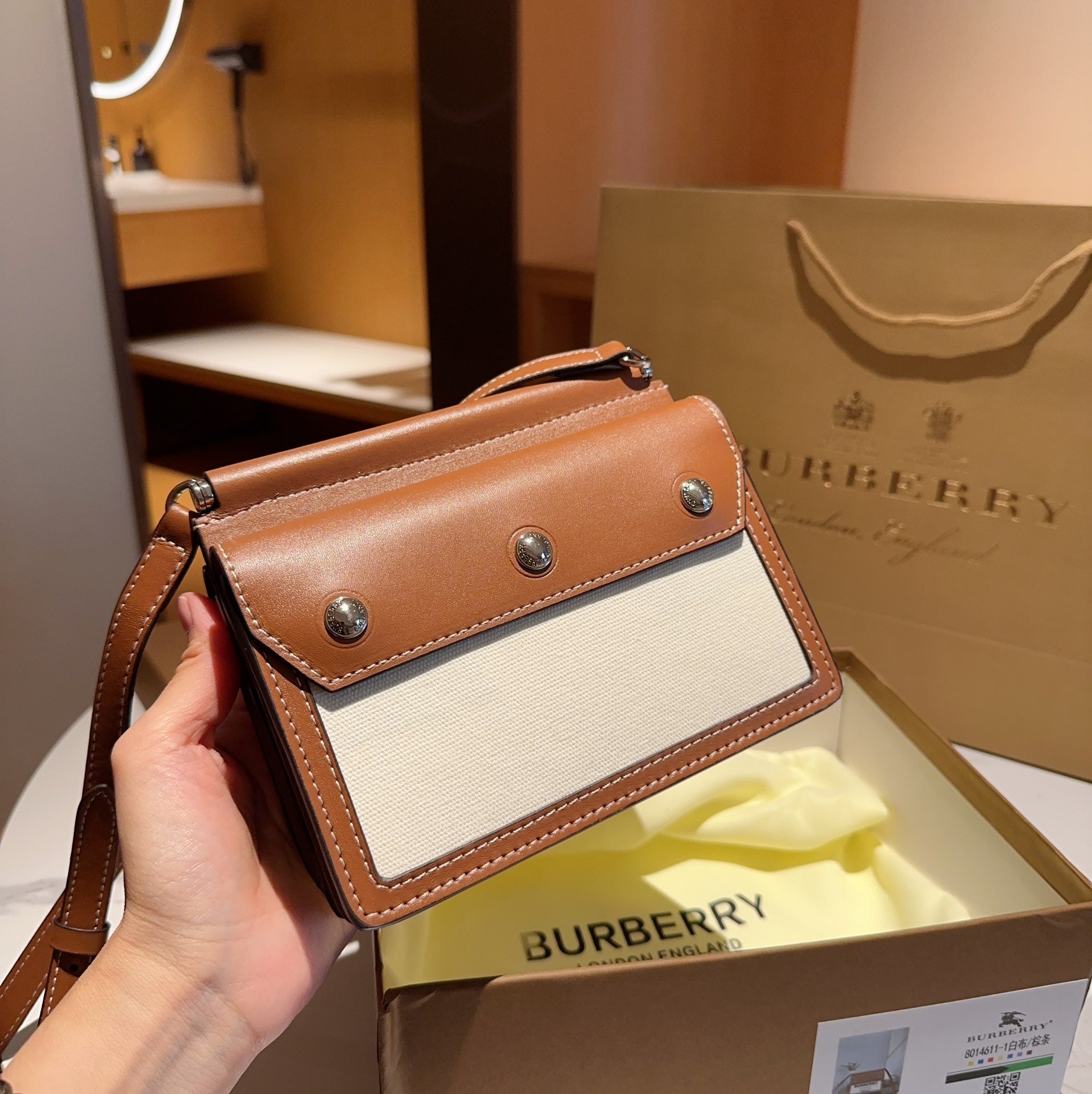 B  New Canvas Printed Title Shoulder Bag