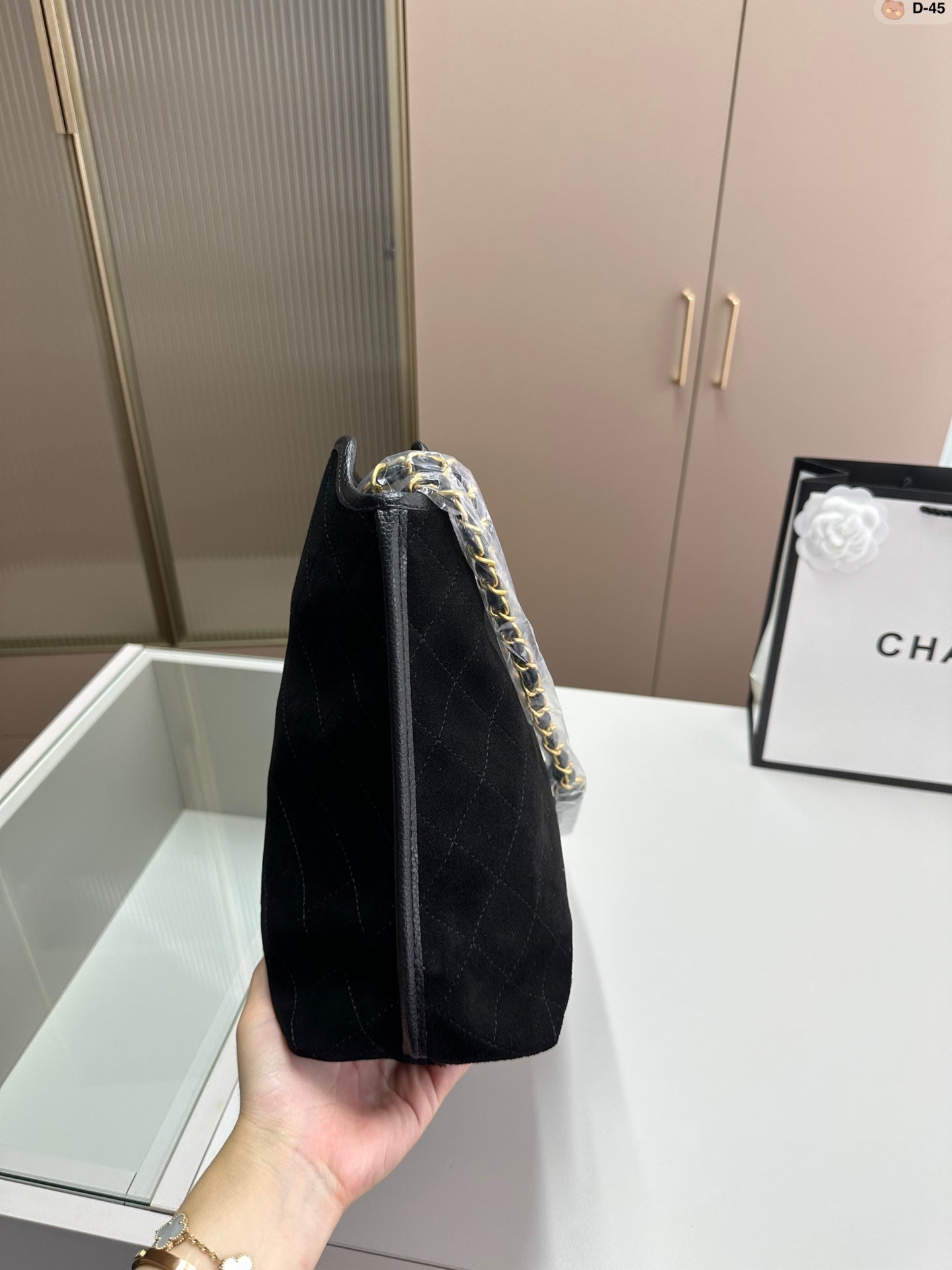 C  Brushed Leather Vintage Shopper Bag