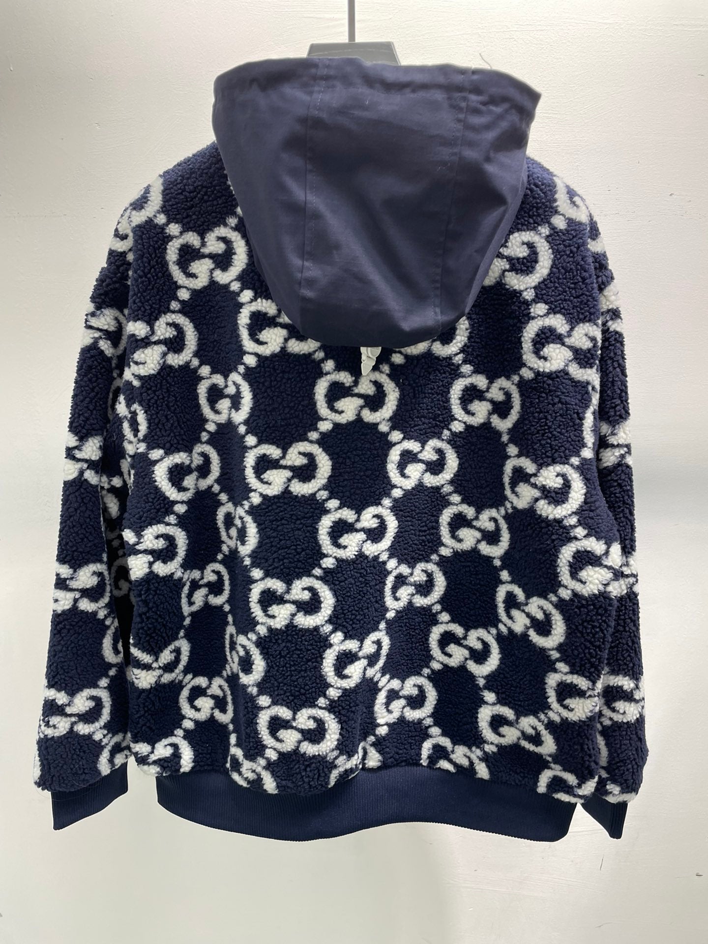 GU* 24 new lamb wool jacket