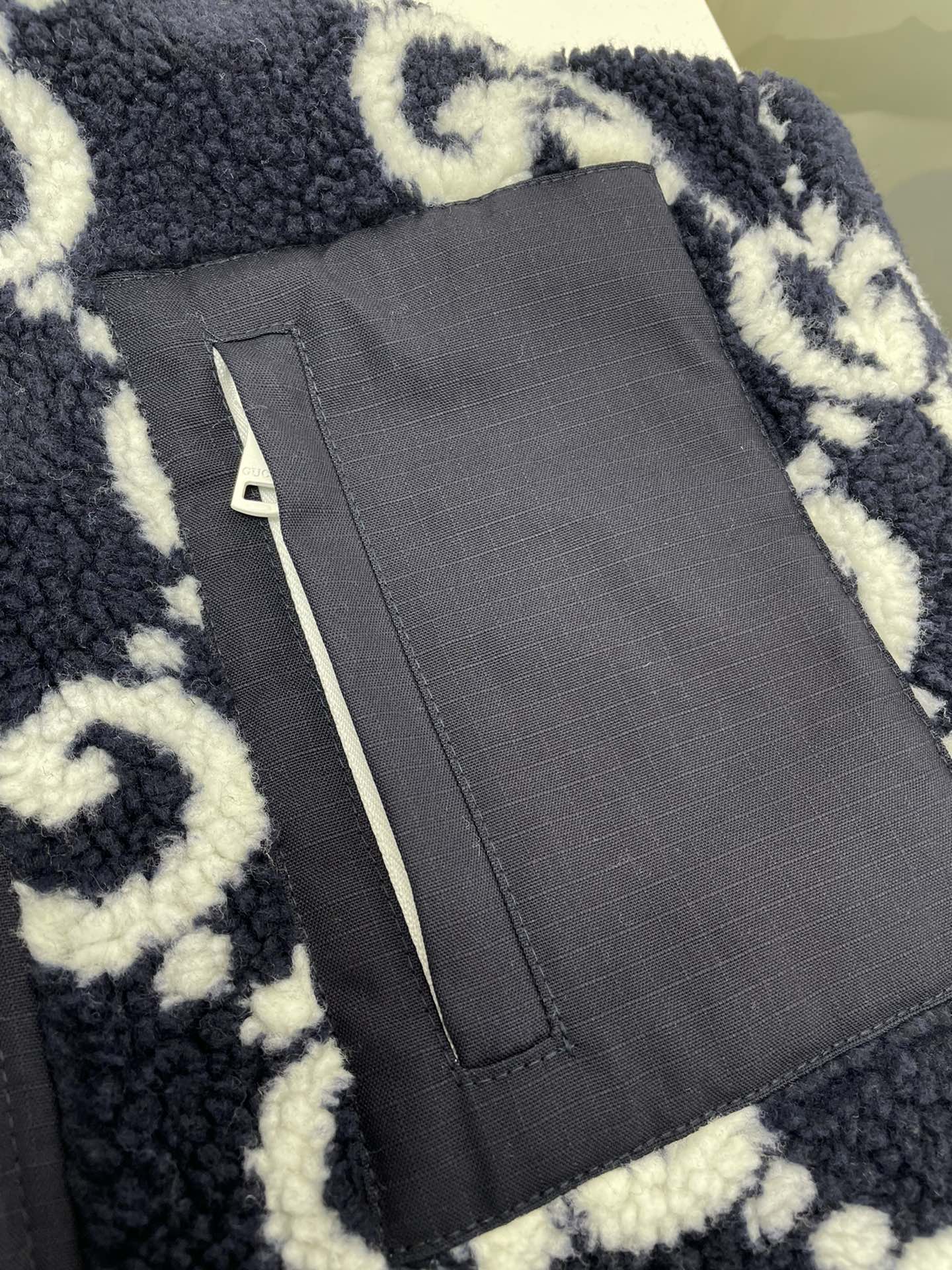 GU* 24 new lamb wool jacket