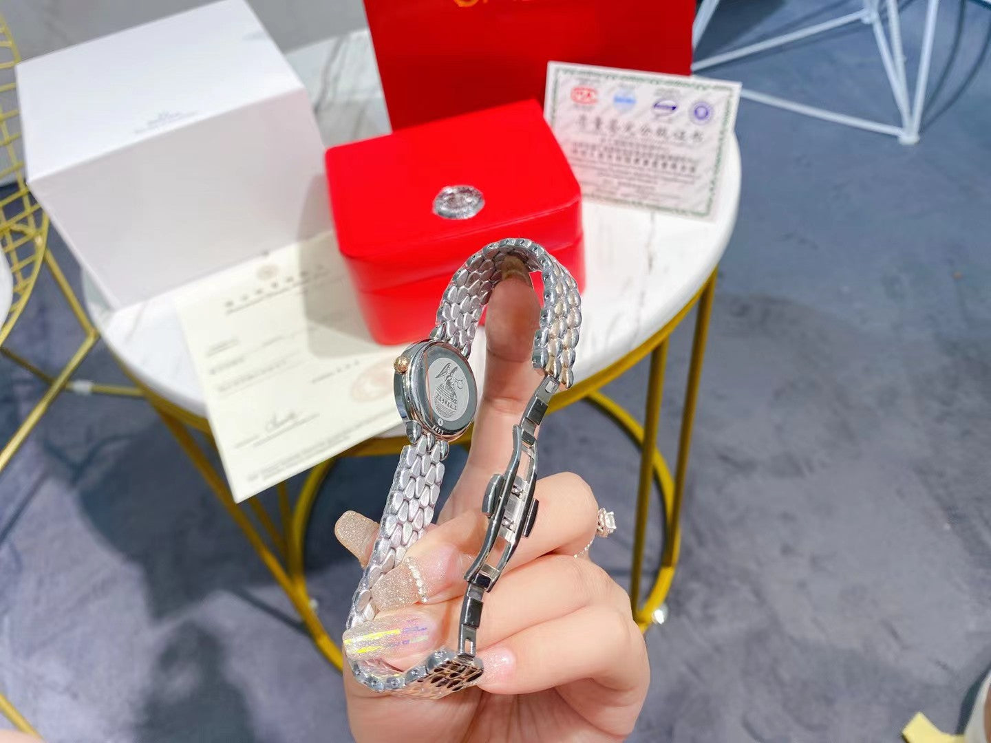 OME* Quartz Sapphire Watch