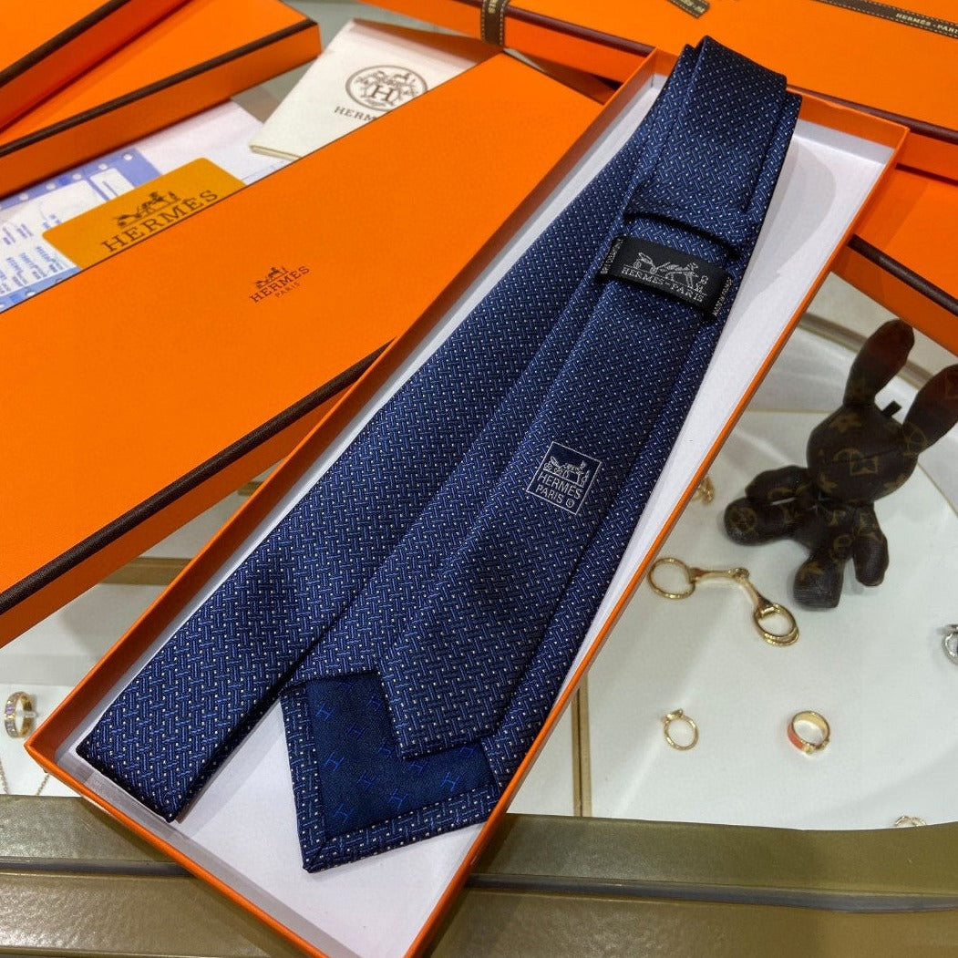 HE * braided pattern tie