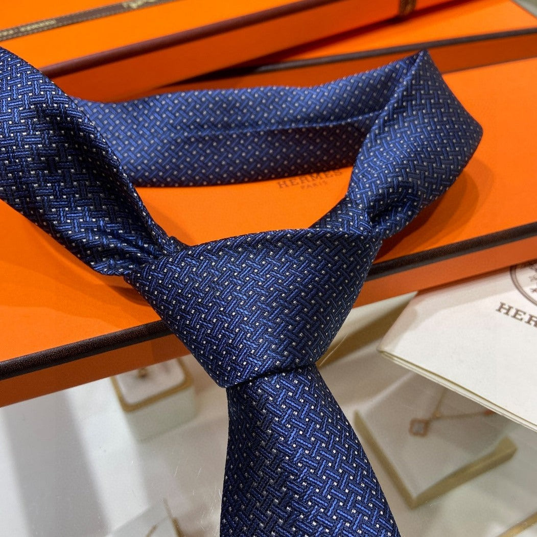 HE * braided pattern tie