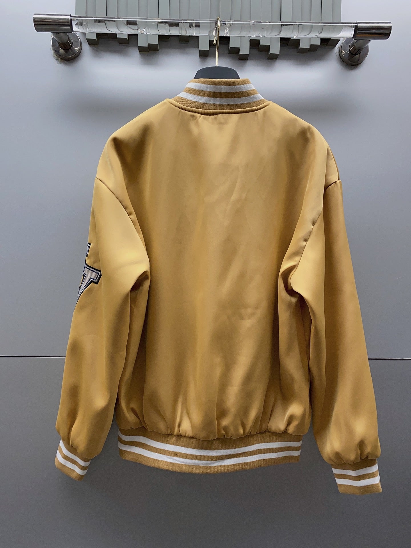 VER* 23 pilot embroidered jacket