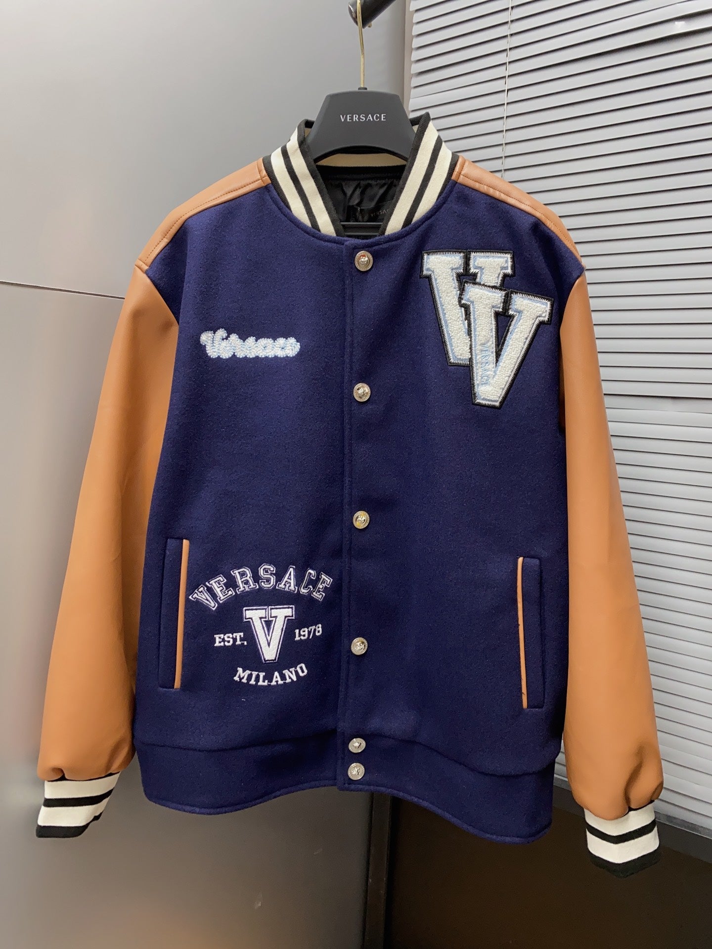 VER* 23 pilot embroidered jacket