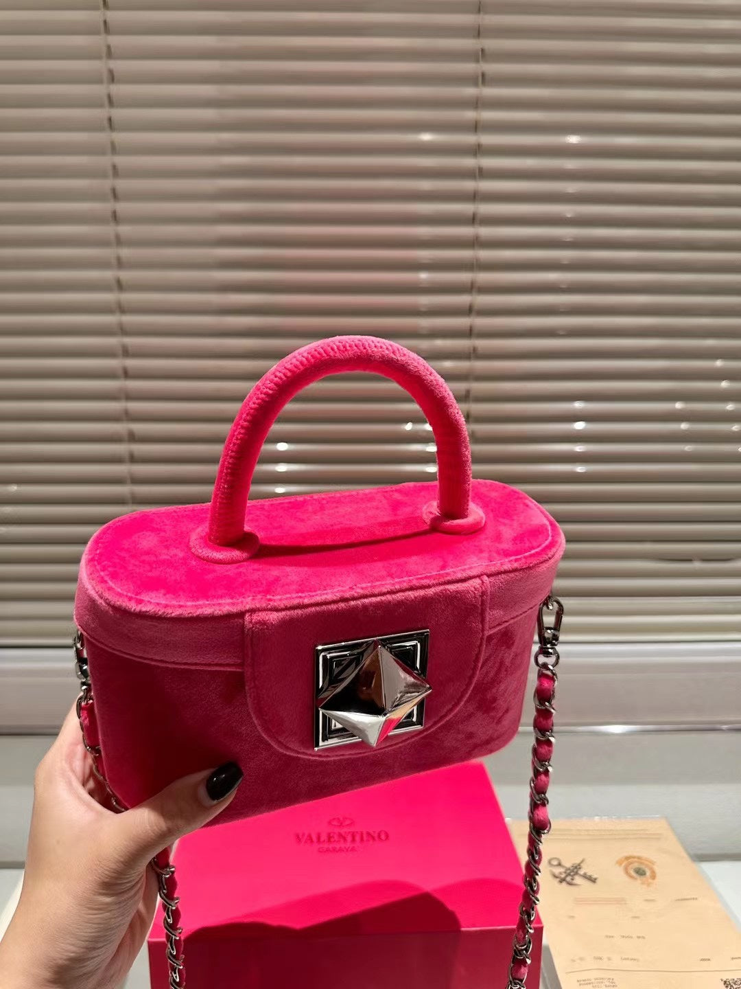 VAL* velvet bag