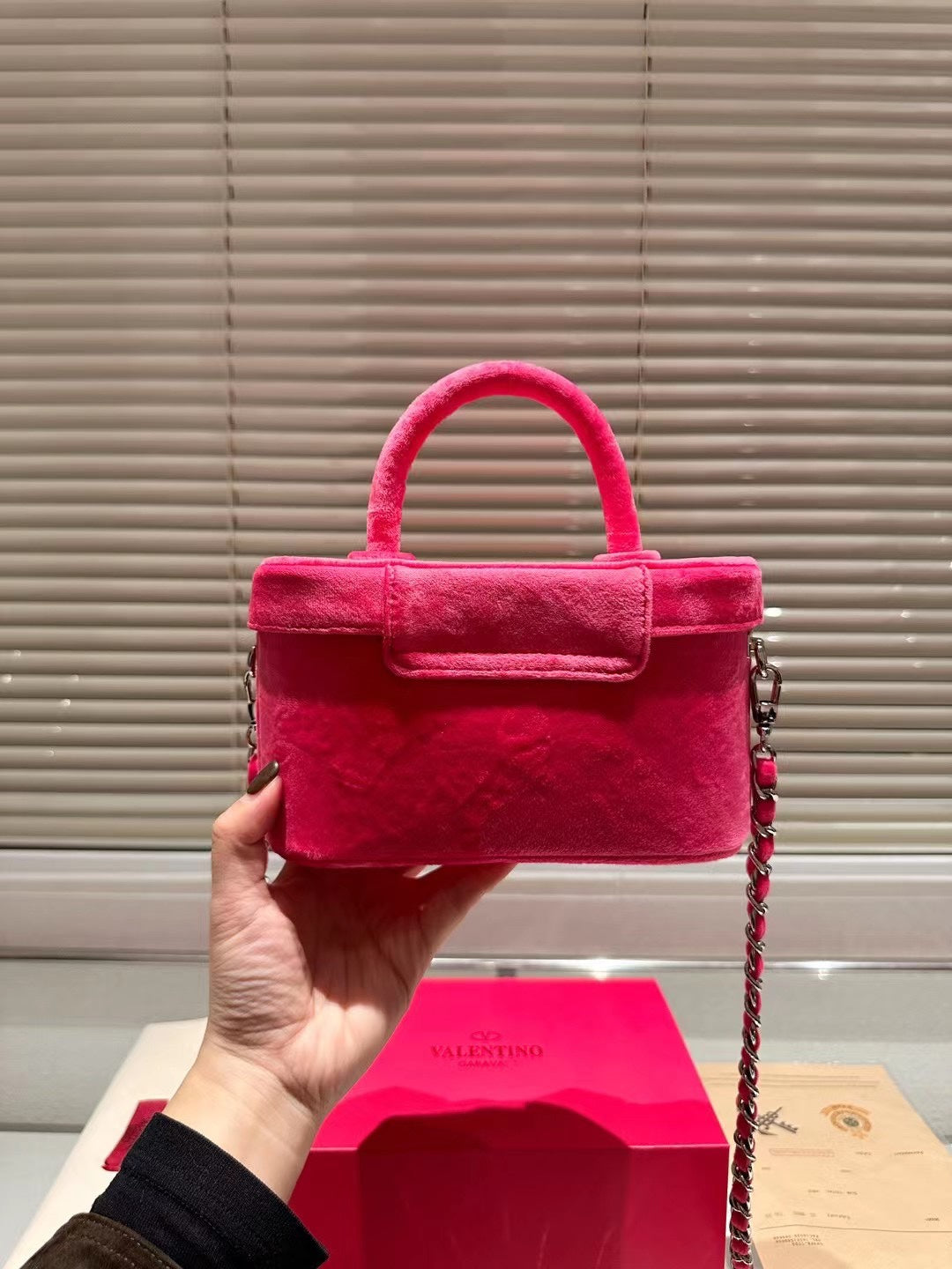 VAL* velvet bag