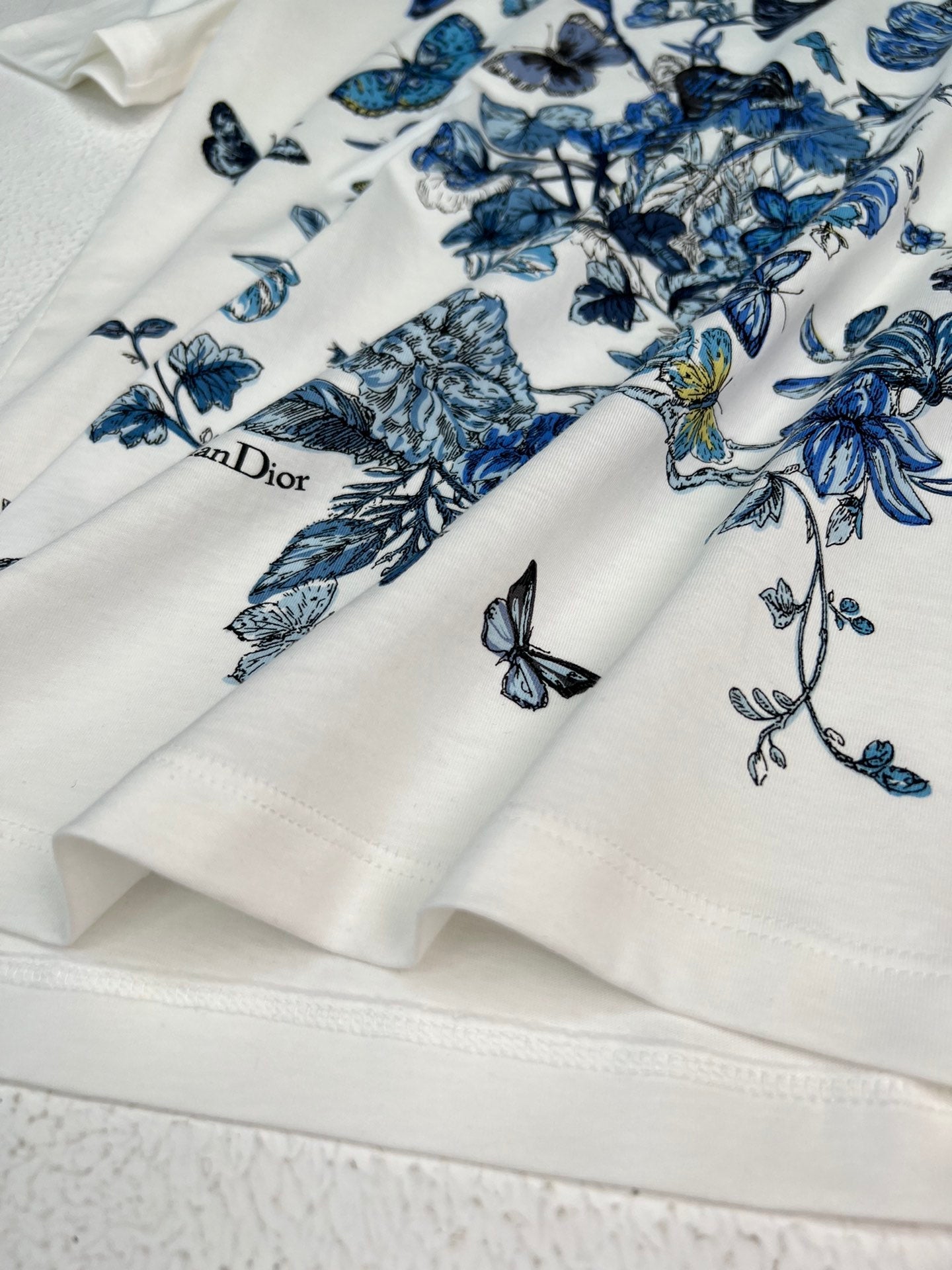 DI* 24 new butterfly print T-shirt