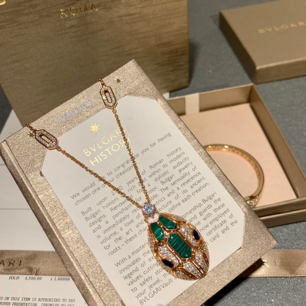 BUL* bracelet + necklace set