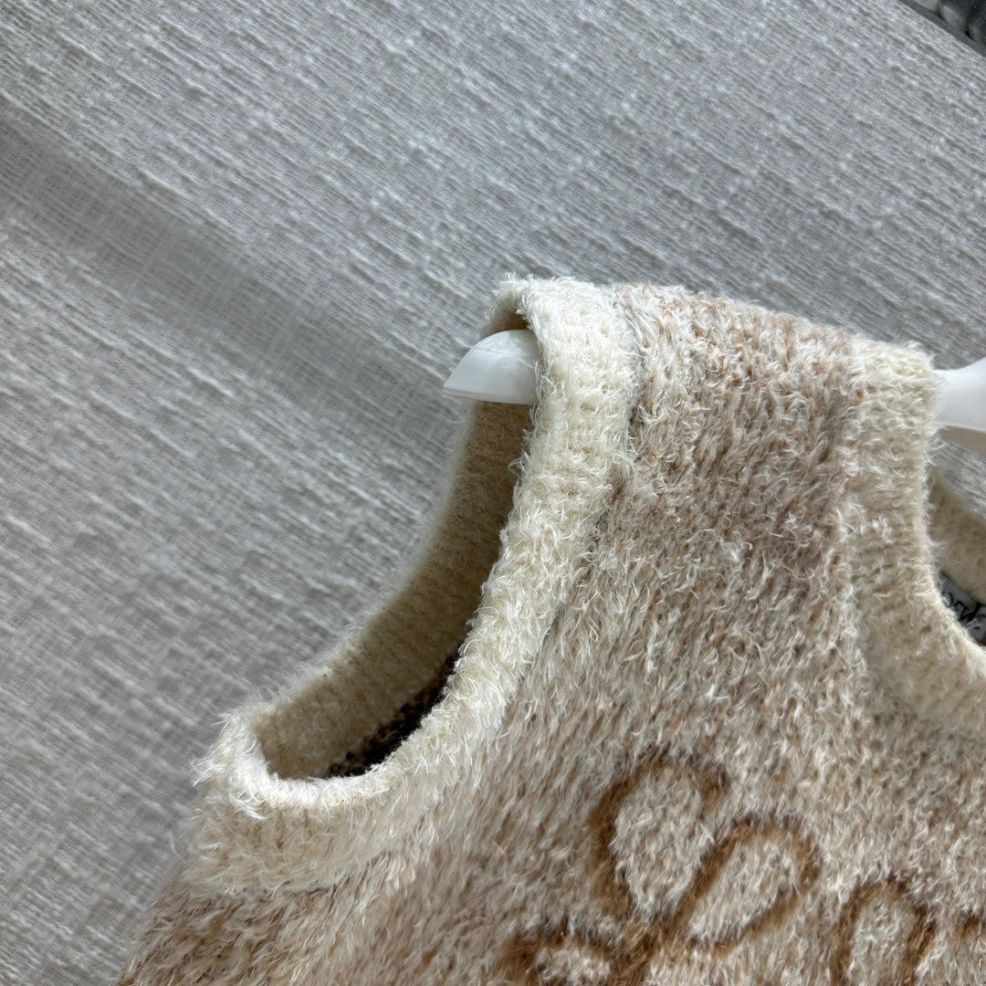 LOE* 24 early spring fleece vest