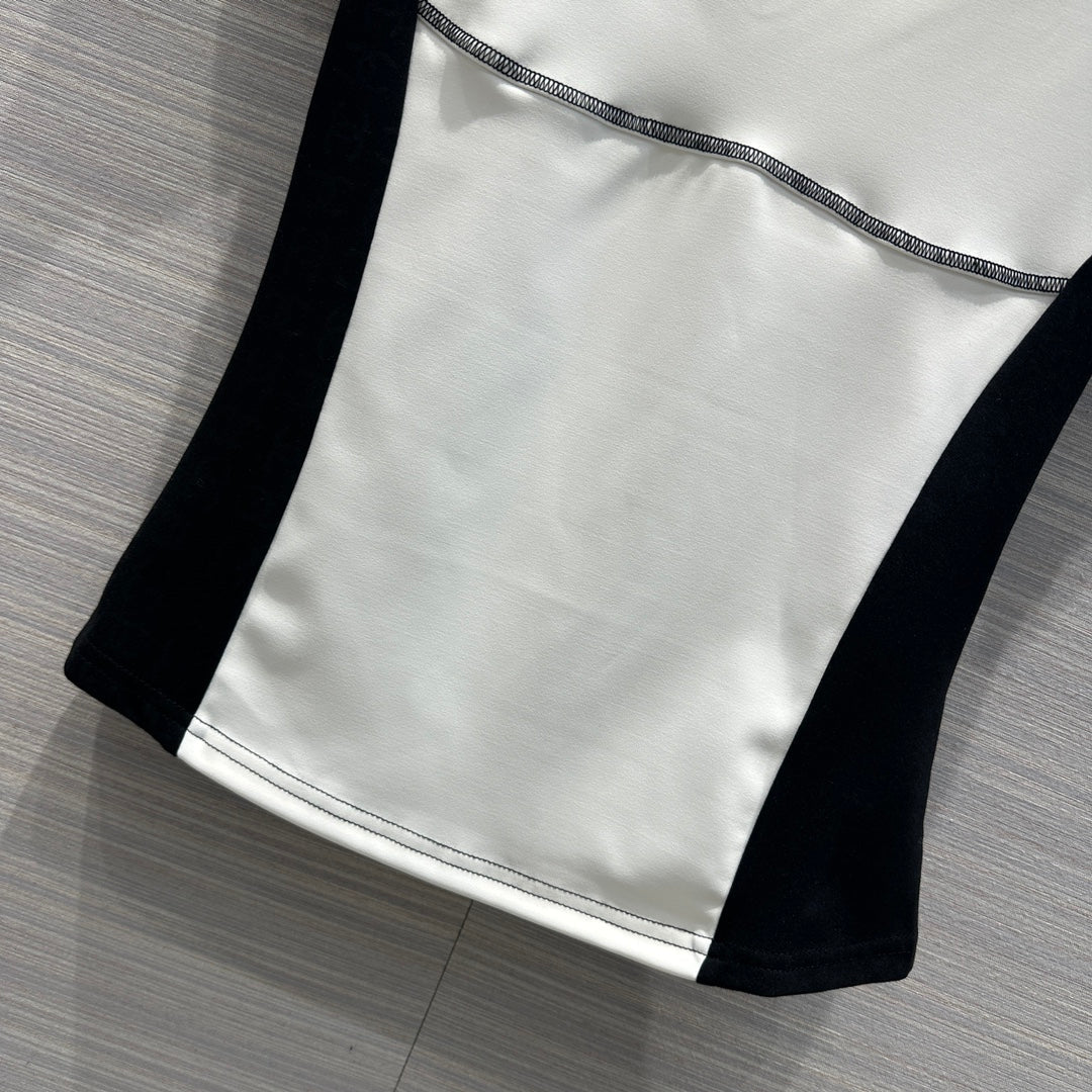 CHA* 23 early spring black and white panda T-shirt