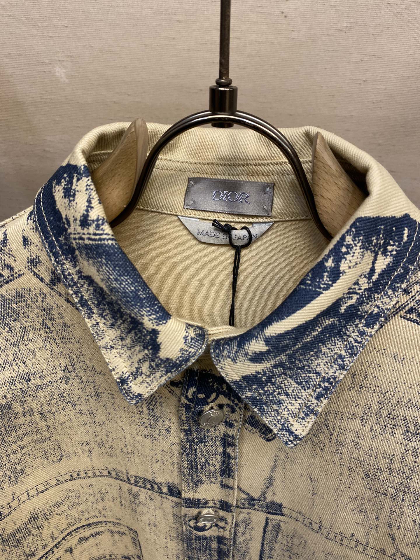 DIO* new distressed denim jacket