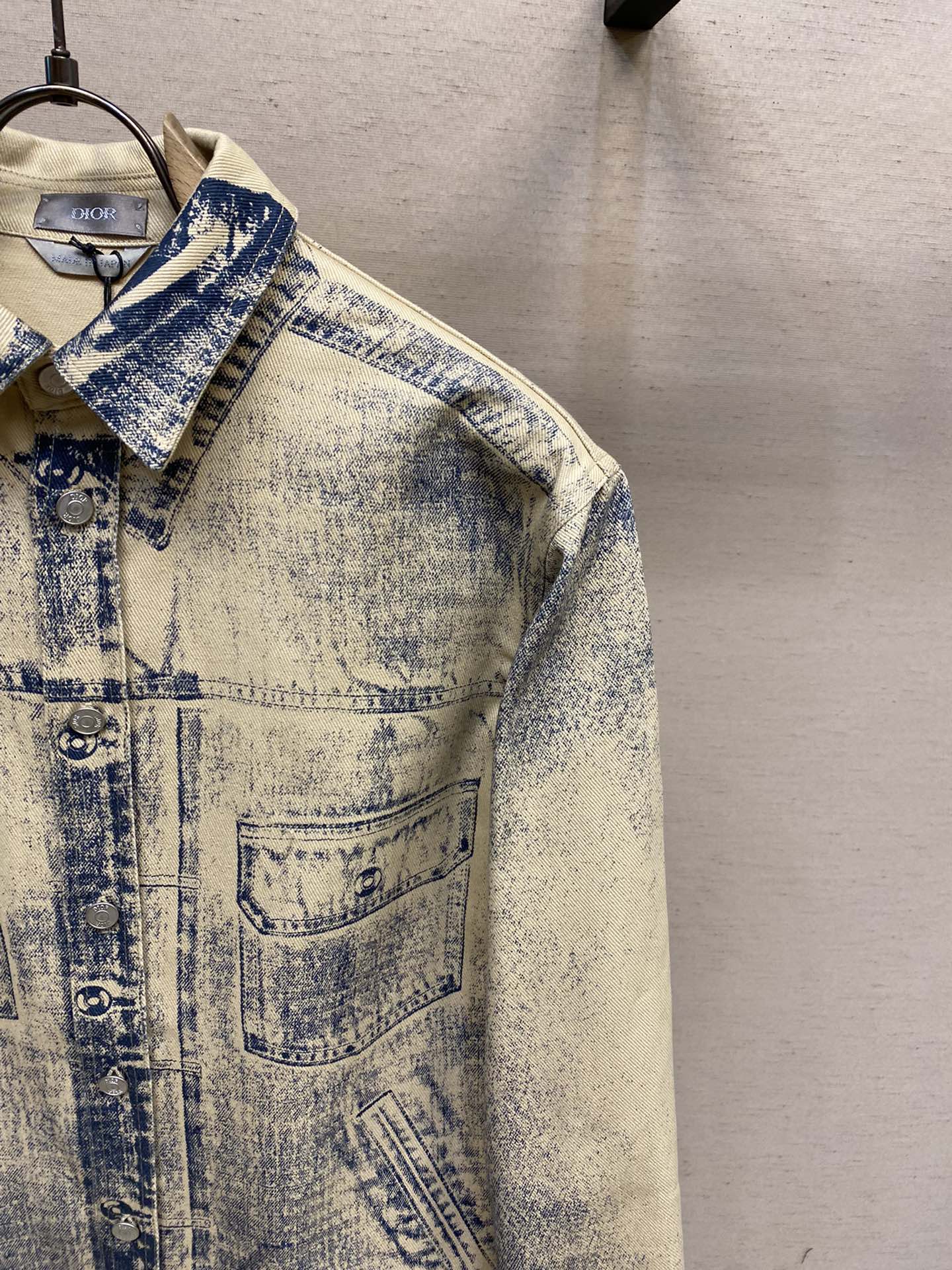 DIO* new distressed denim jacket