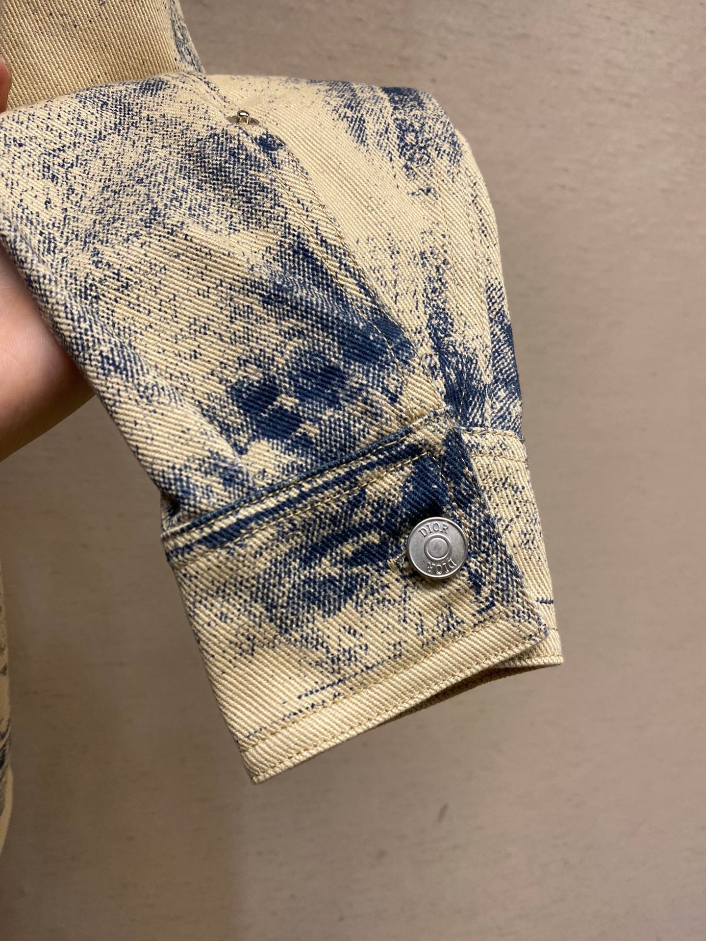 DIO* new distressed denim jacket