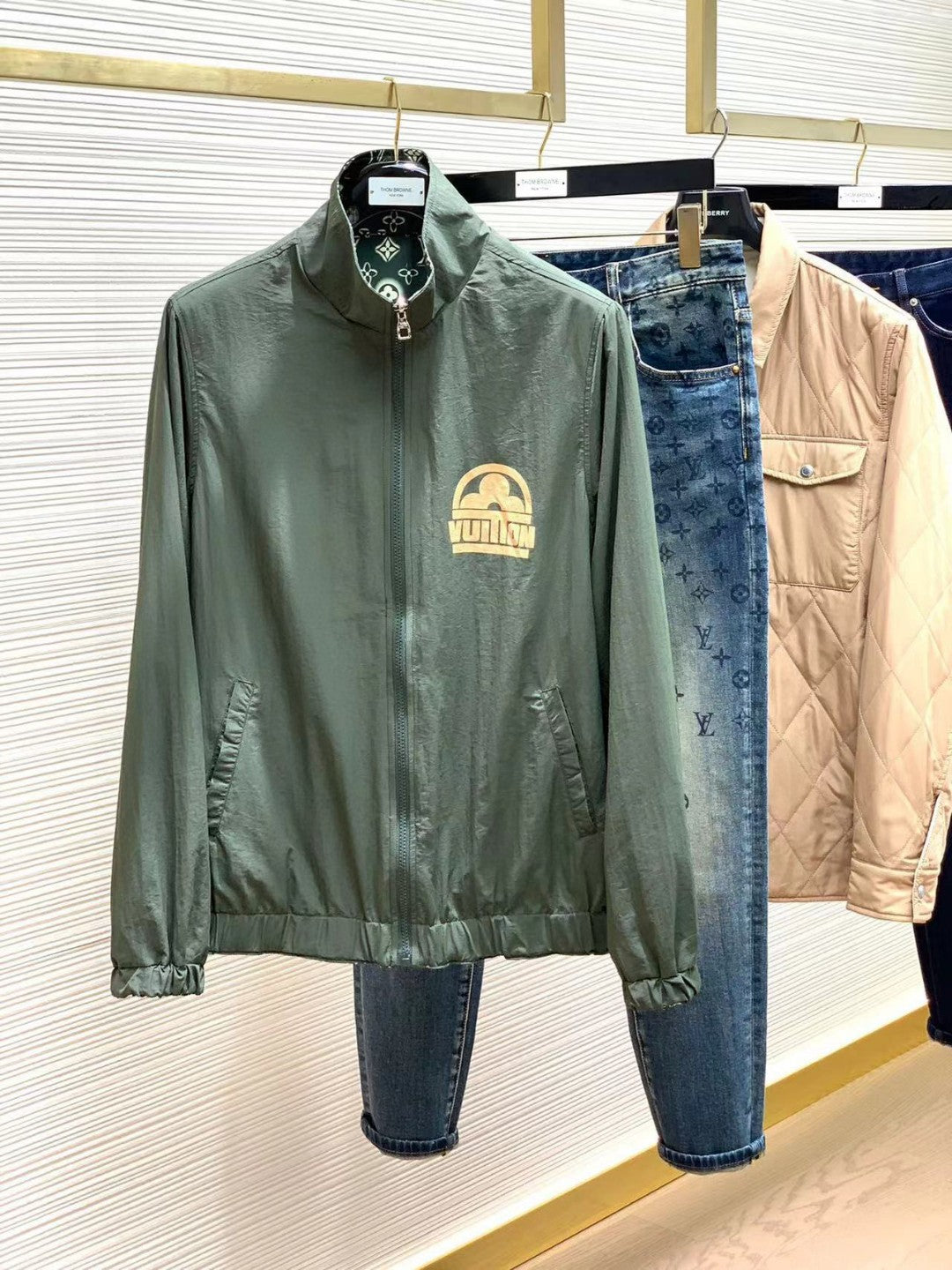 LOU* 23 new reversible jacket