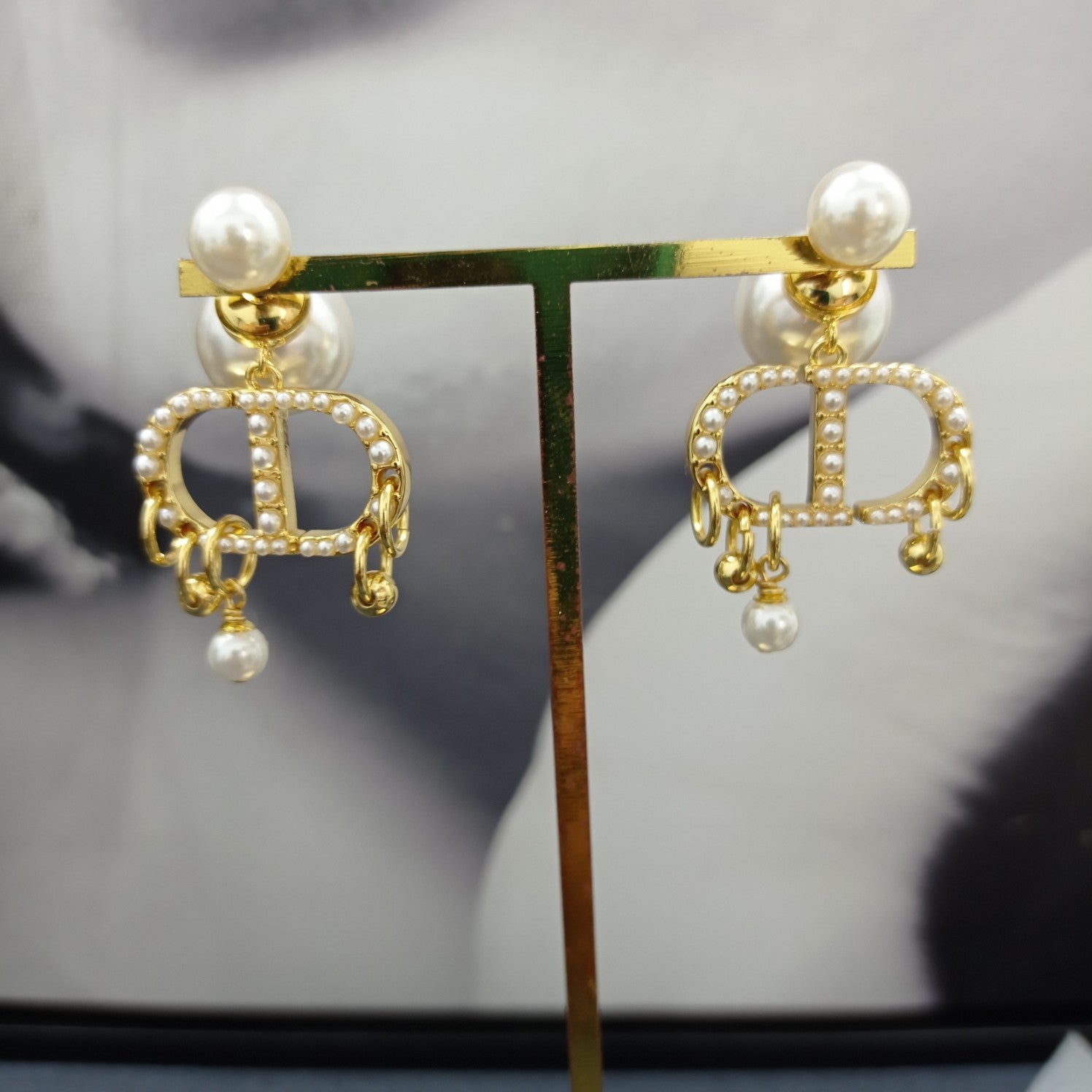 DI* pearl earrings