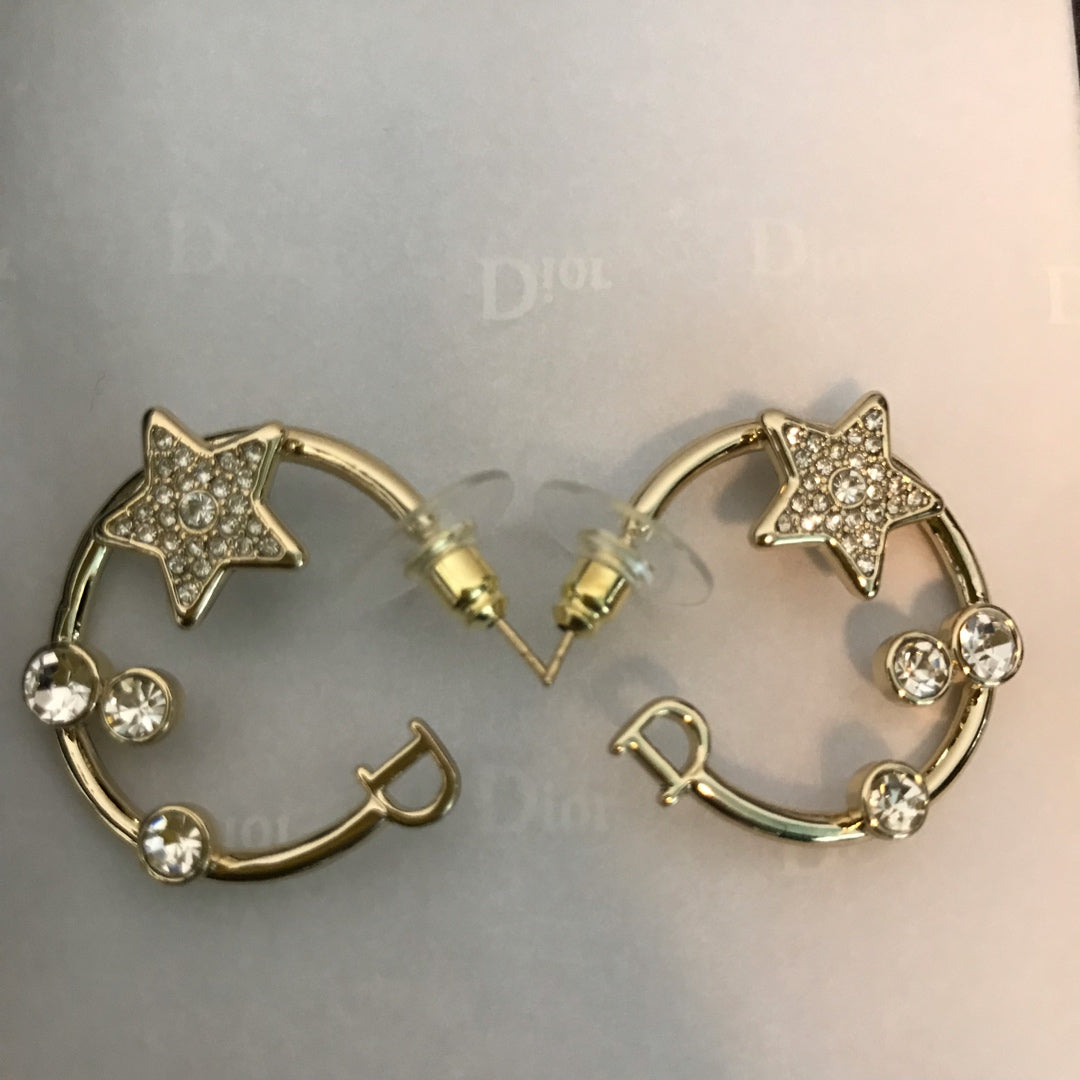 DI* star earrings