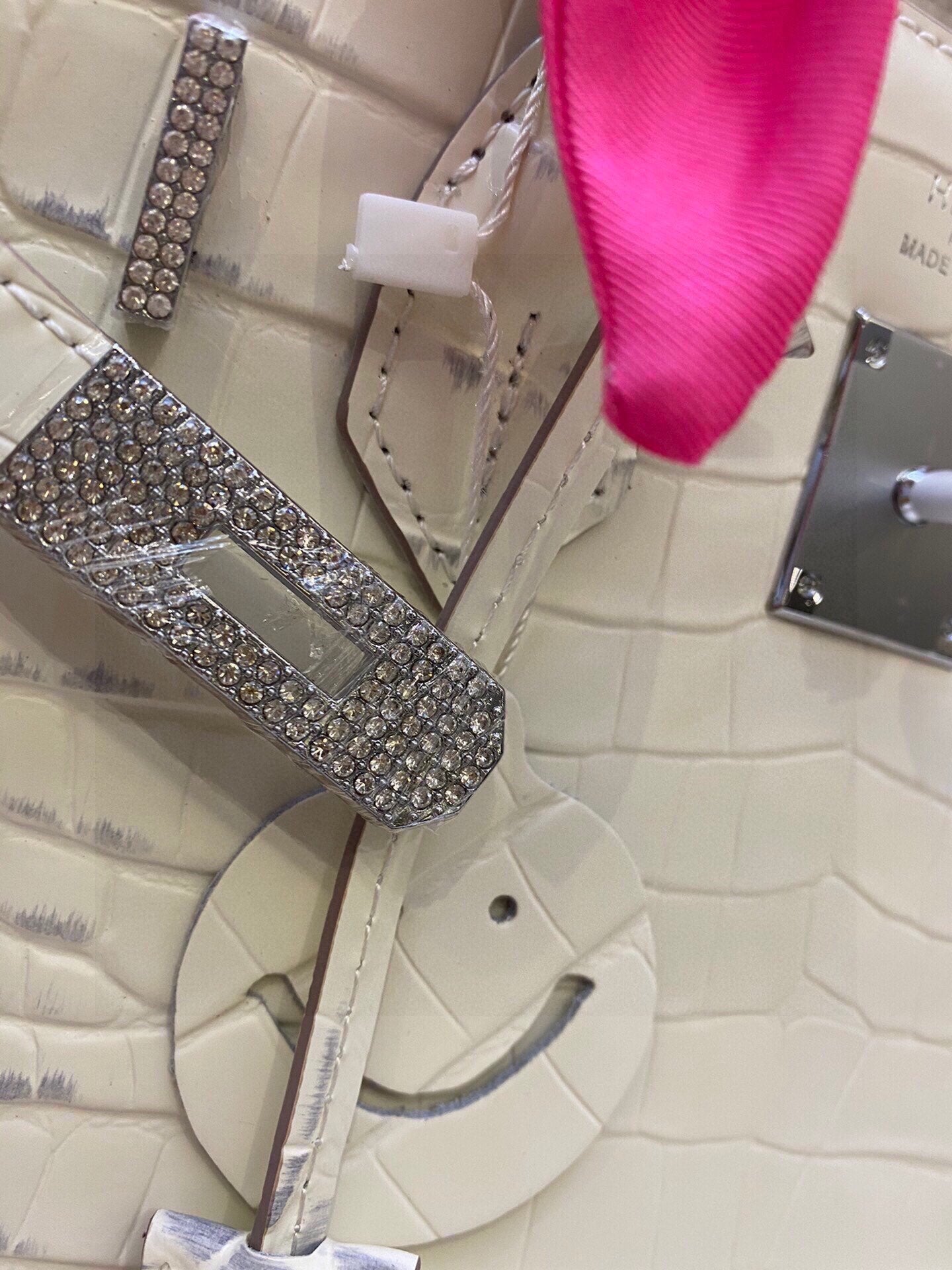 HE* new color matching platinum bag