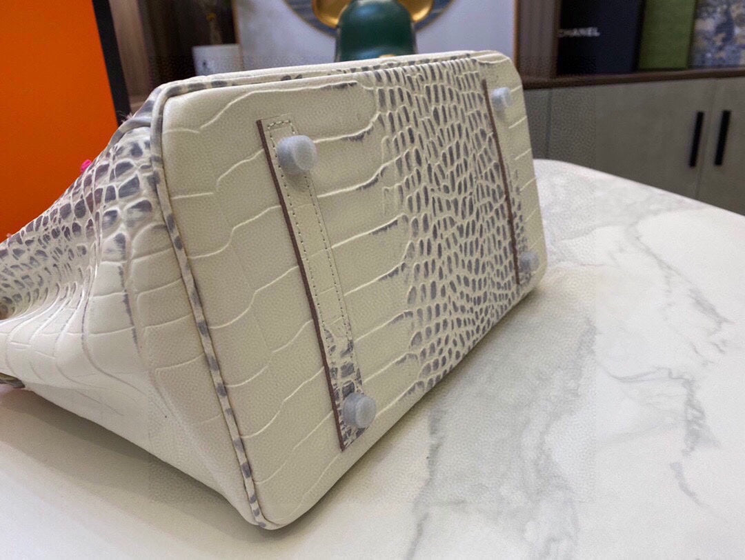 HE* new color matching platinum bag