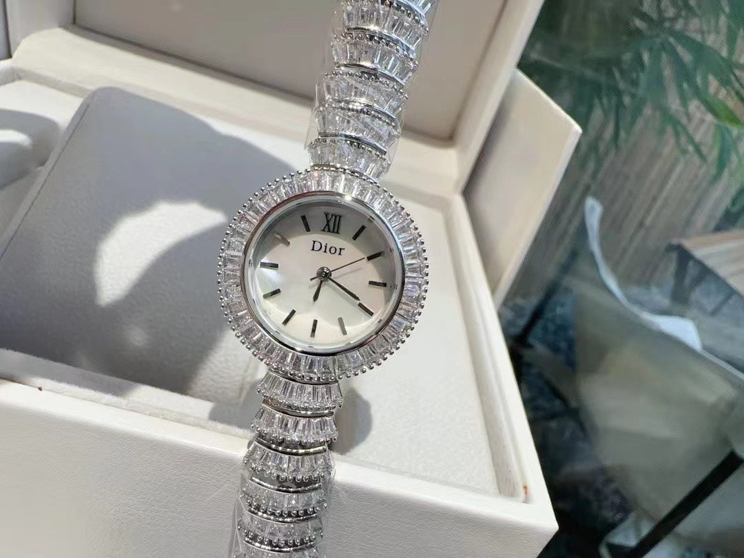 DI* bracelet quartz watch