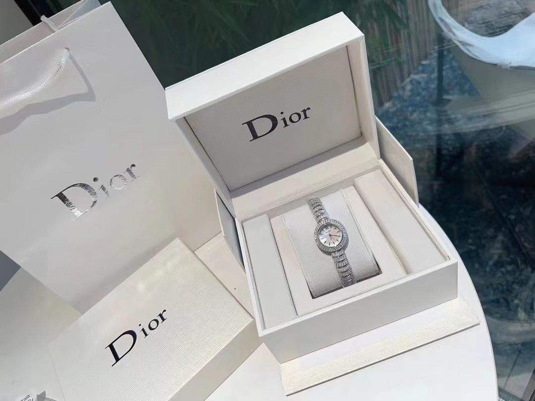 DI* bracelet quartz watch