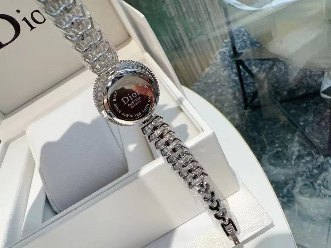 DI* bracelet quartz watch