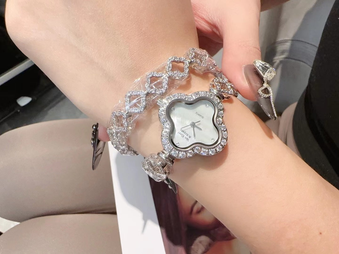 Van Clee* new bracelet watch quartz watch