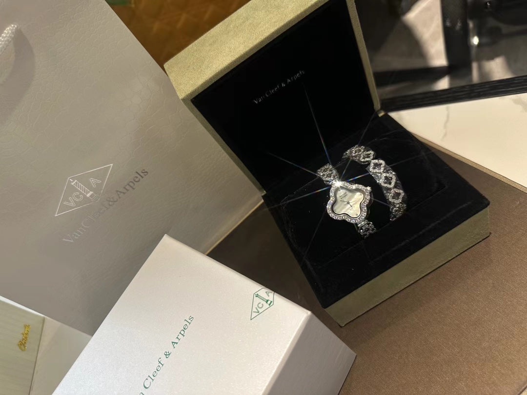 Van Clee* new bracelet watch quartz watch