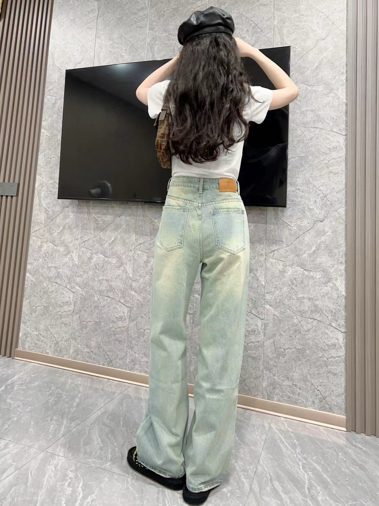 CHAN* 24 new embroidered jeans