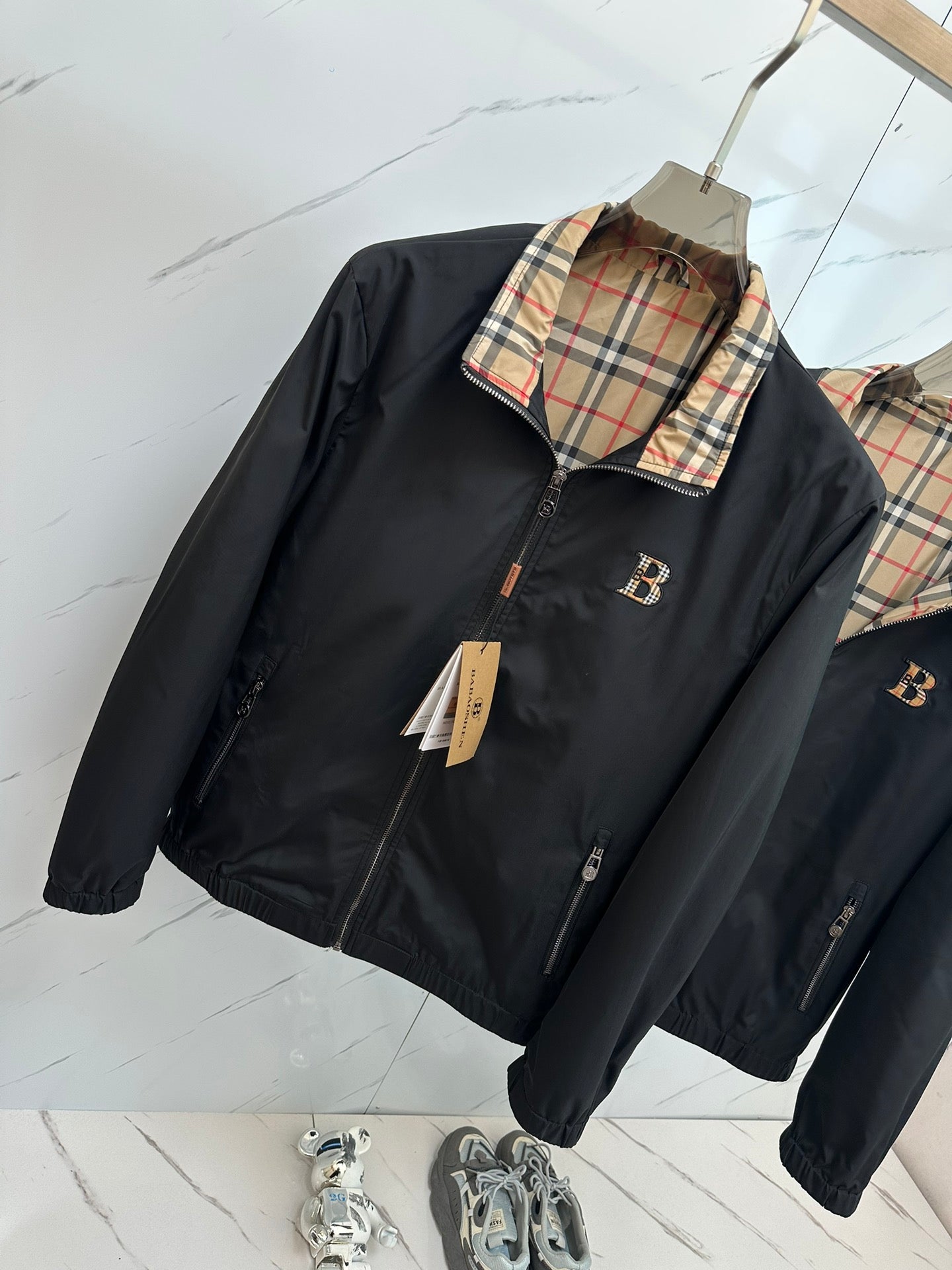 BURBER* 24 new jacket (synchronized at counters)