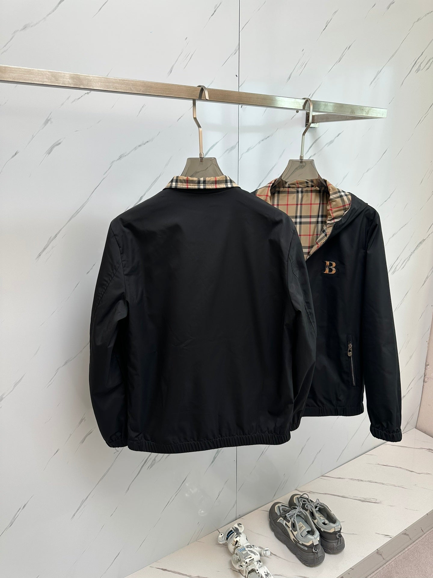 BURBER* 24 new jacket (synchronized at counters)