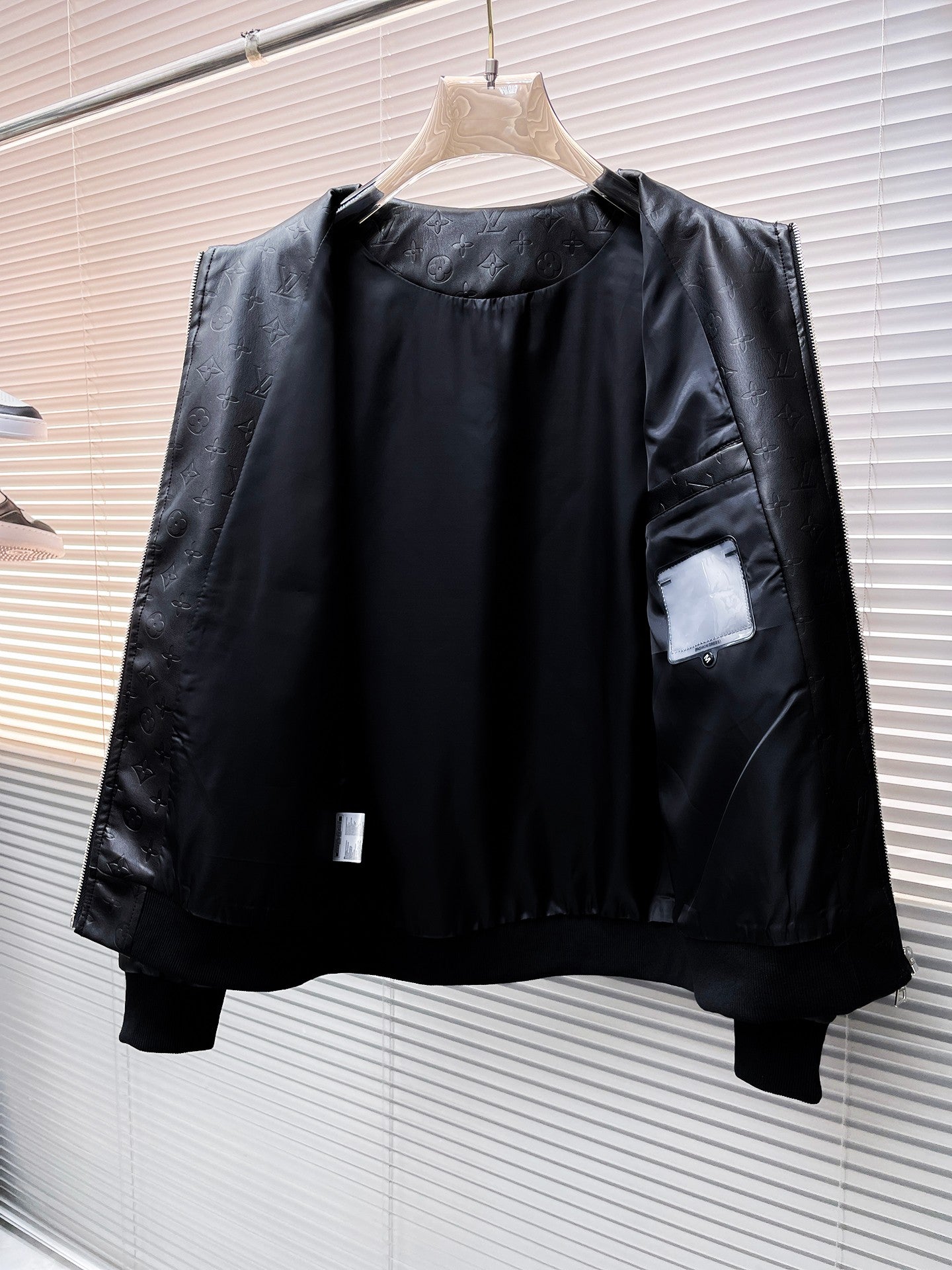 LOU* 24 new leather jacket