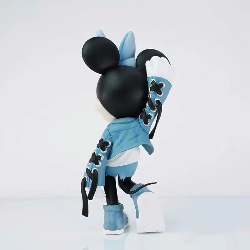 Mickey Minnie magic storm hand office boy ornaments