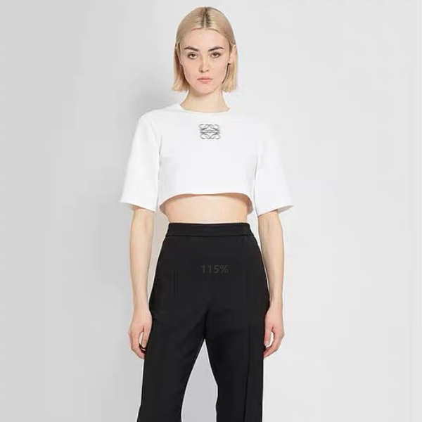 LO* 24 printed super short T-shirt