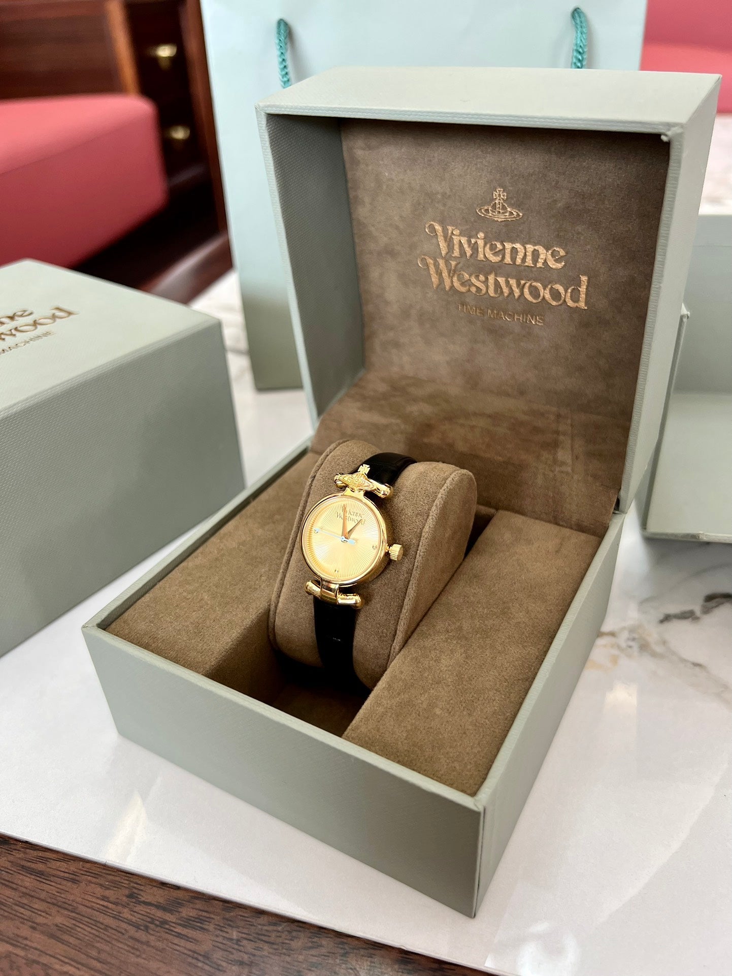 E New Watch