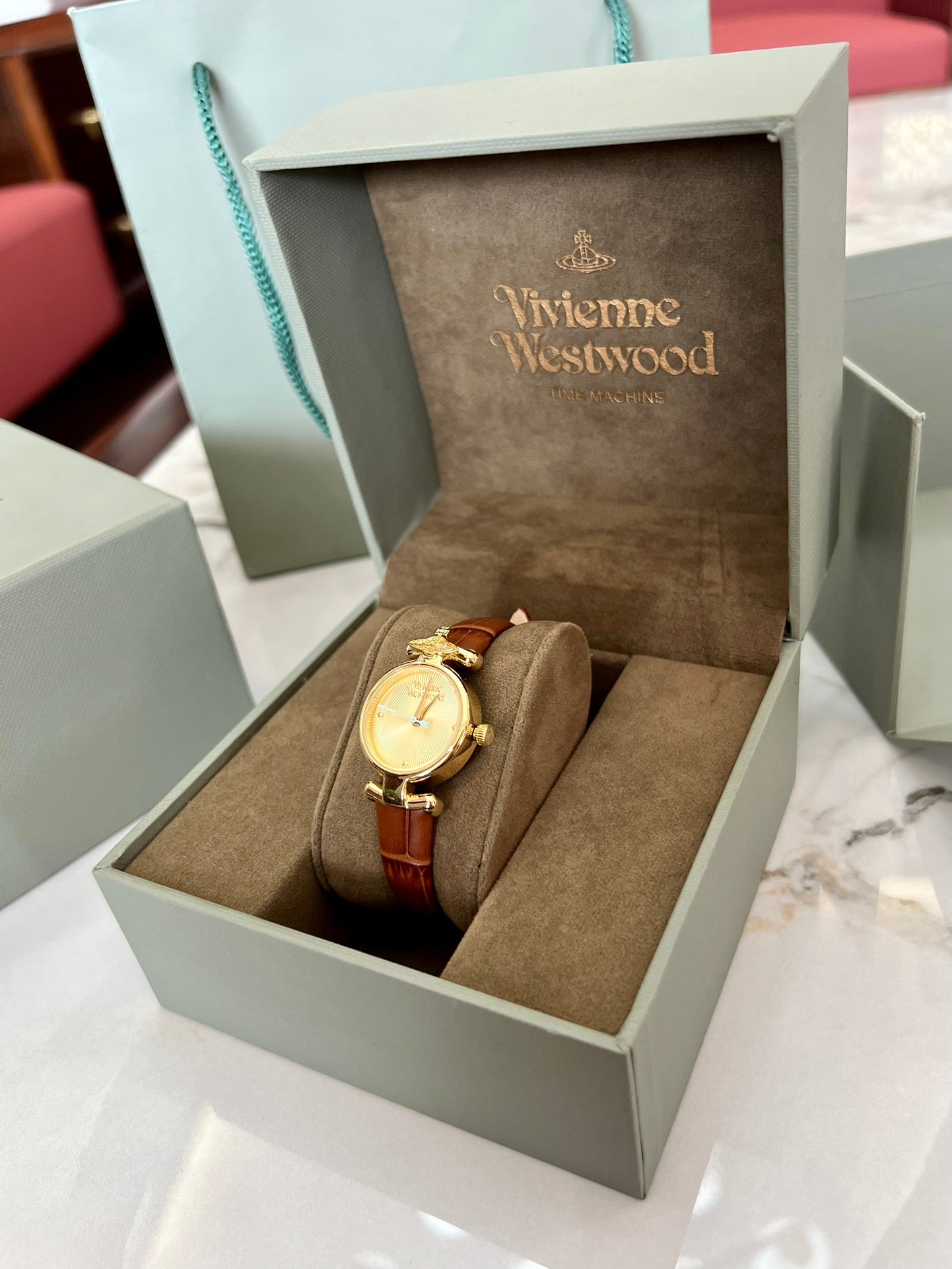 E New Watch