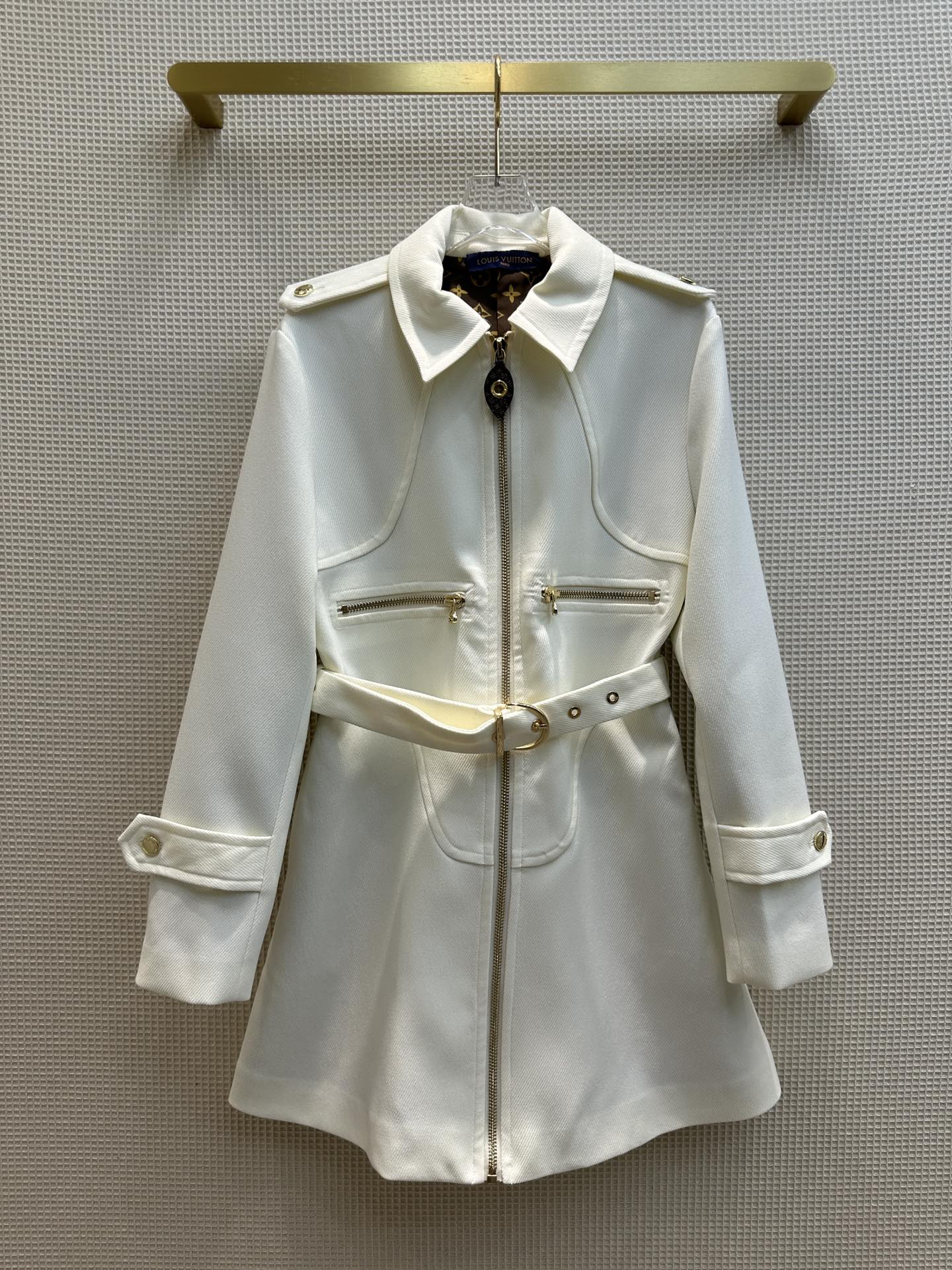 L   new dress