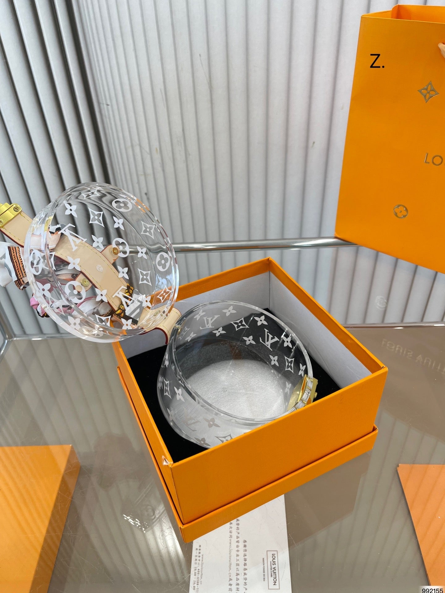 L  New Acrylic Transparent Box