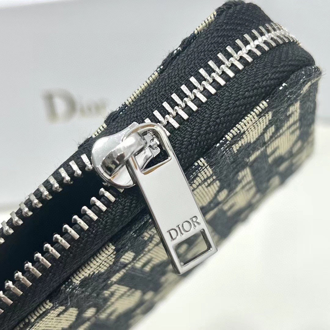 D   New Zipper Wallet