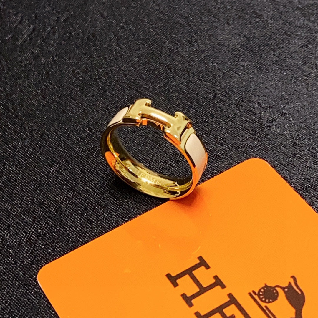 H  New Ring