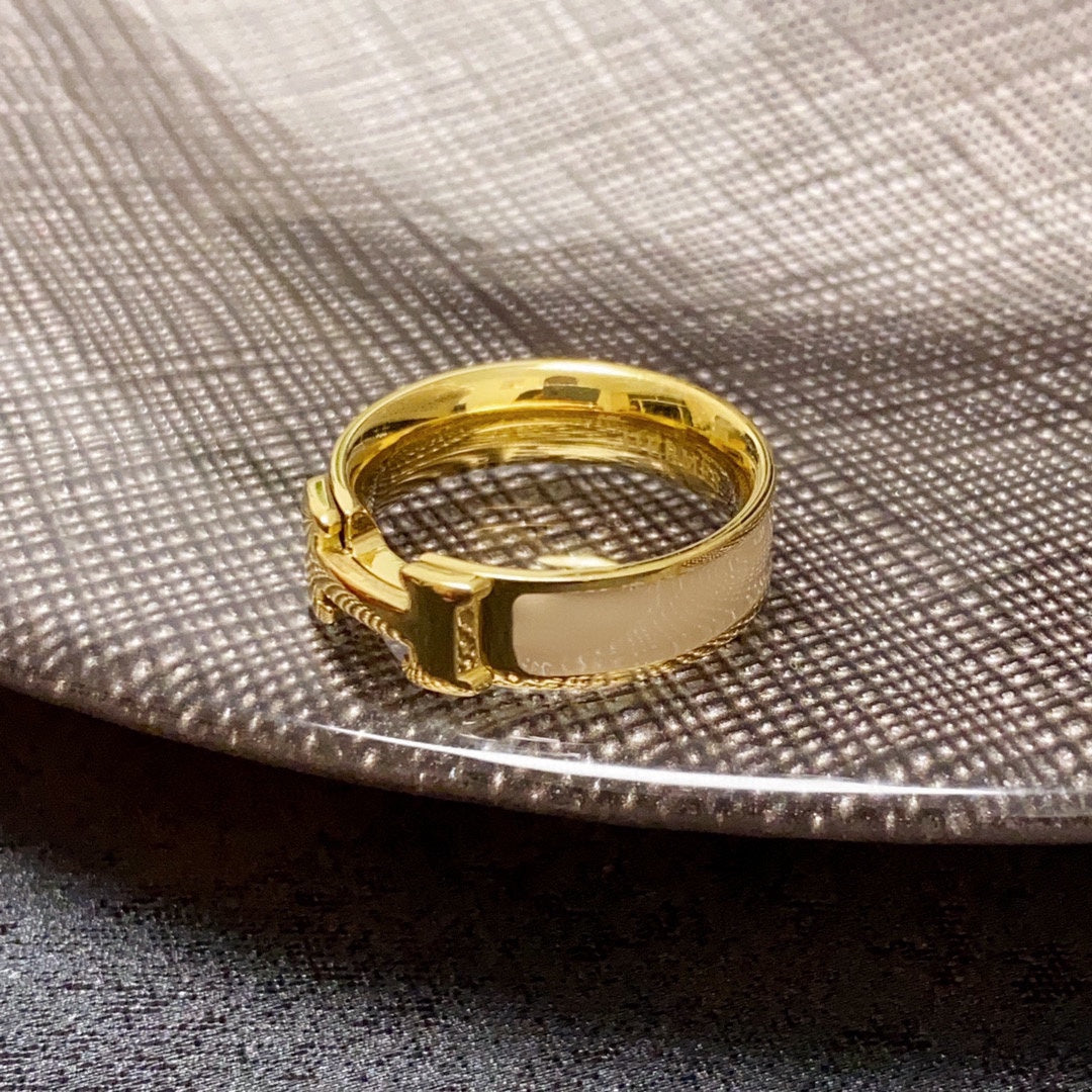 H  New Ring