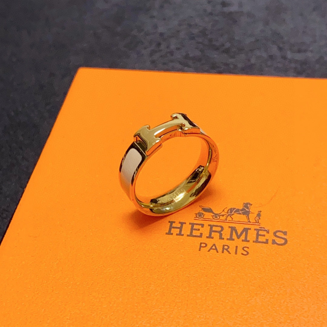 H  New Ring