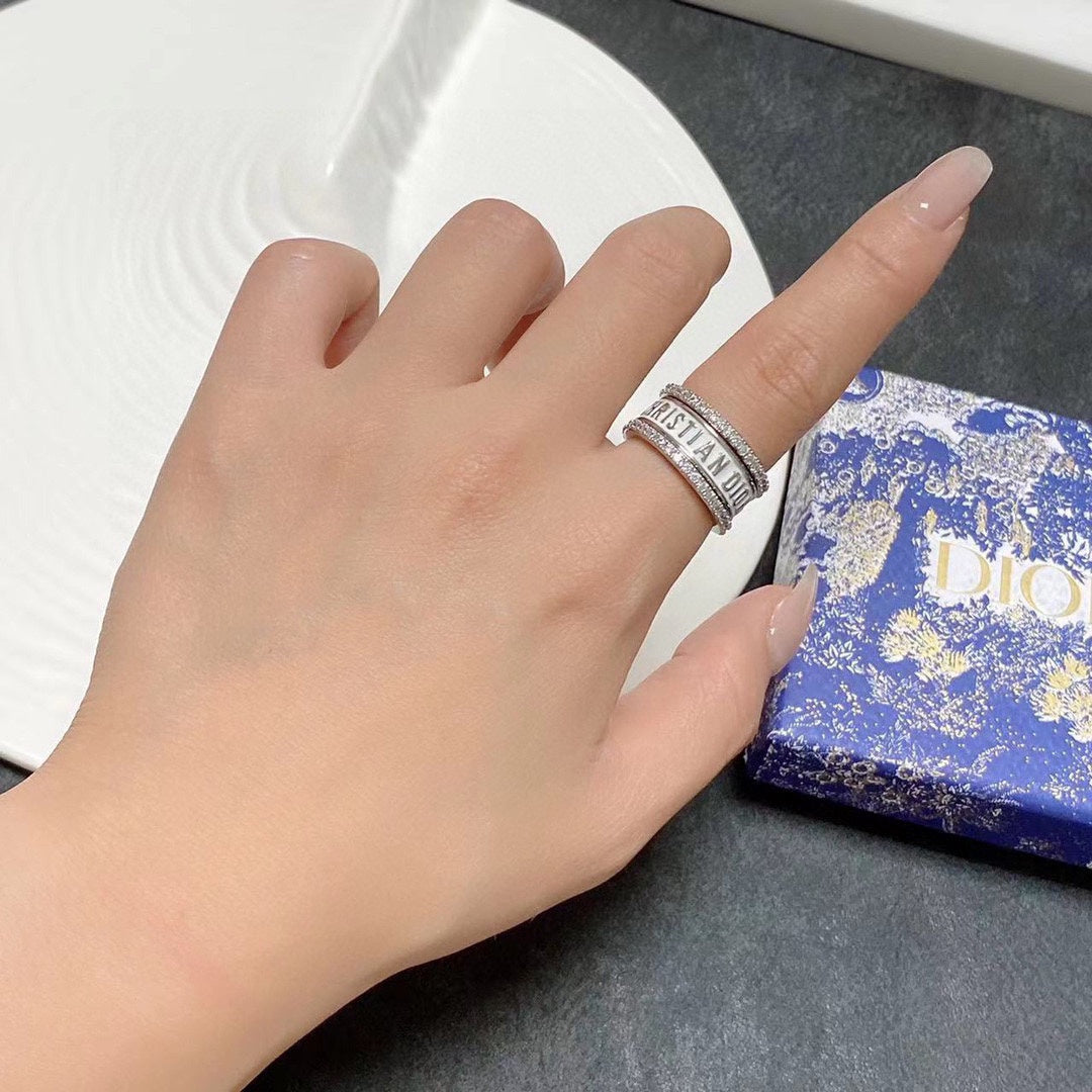 D   new three-piece set