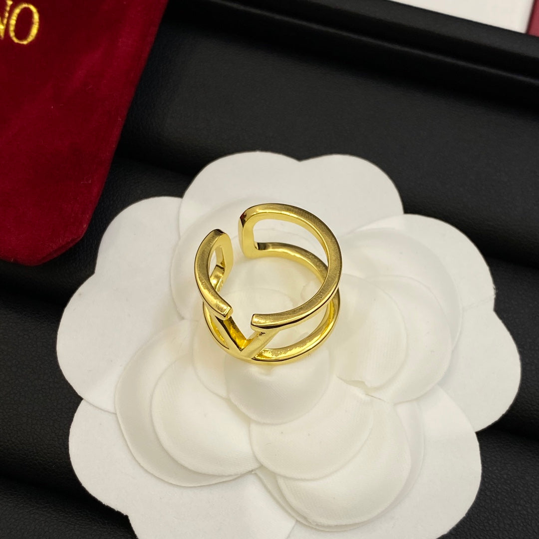 V  new misaligned ring