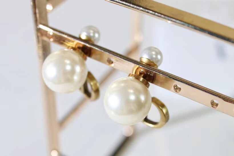 D  new pearl earrings