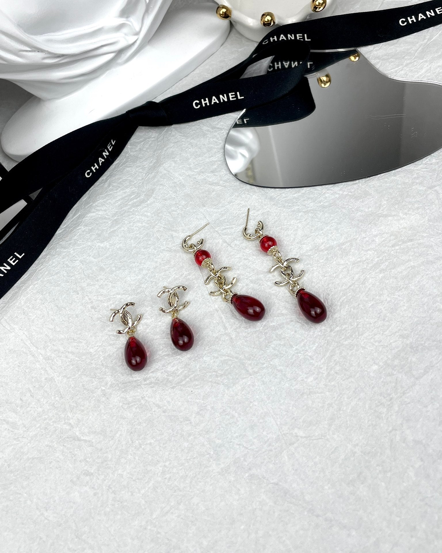C  new red glass drop earrings