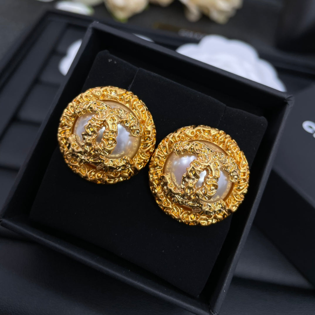 C  new lava pearl earrings